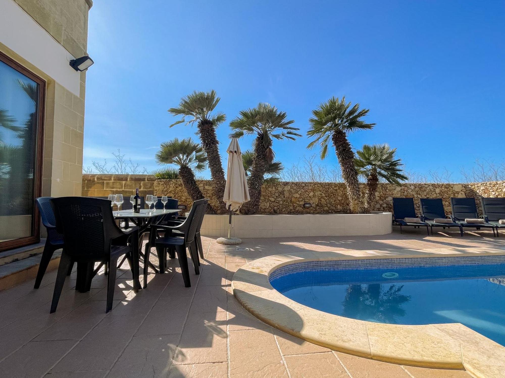 Fieldend - Gozo