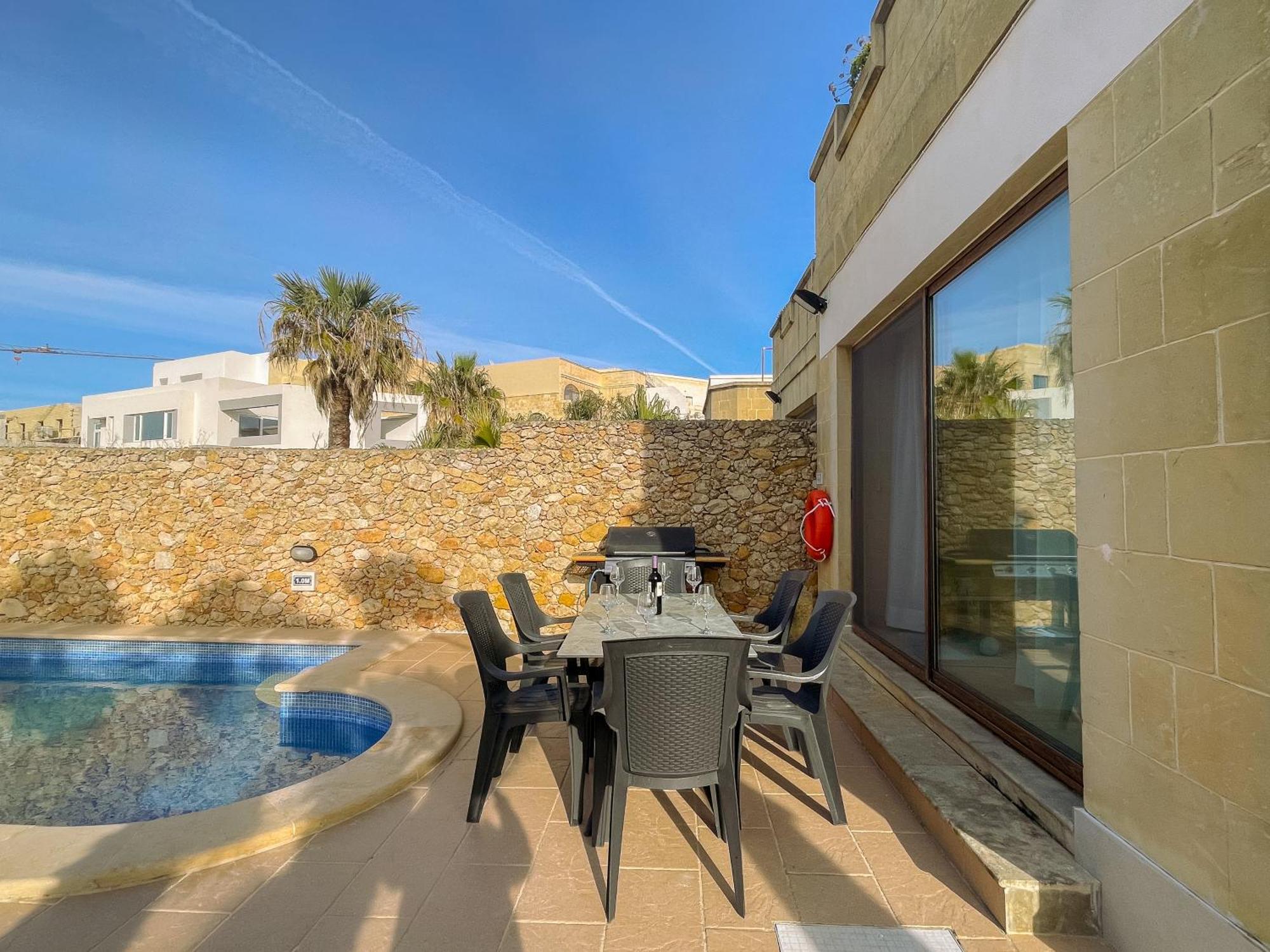 Fieldend - Gozo Għarb